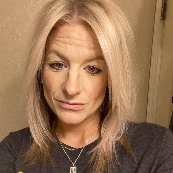 Meet your Posher, Jessica - Picture 1 of 1